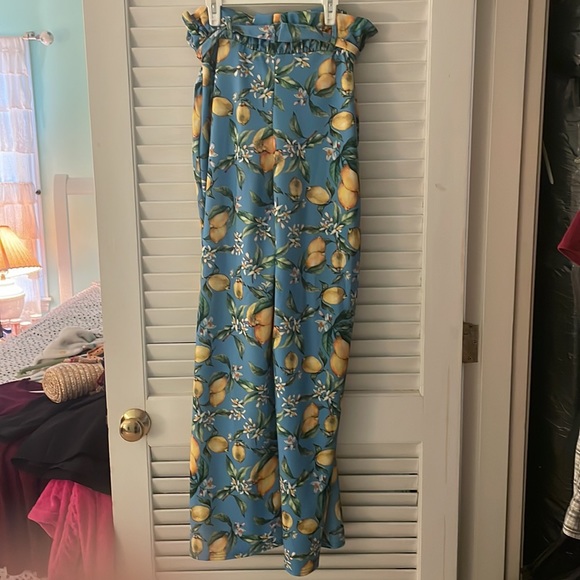 High waisted soft lemon pants - Picture 2 of 2